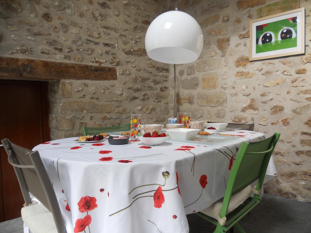 Le Nid D'Hirondelles Bed & Breakfast Perthes-en-Gatinais Exterior photo